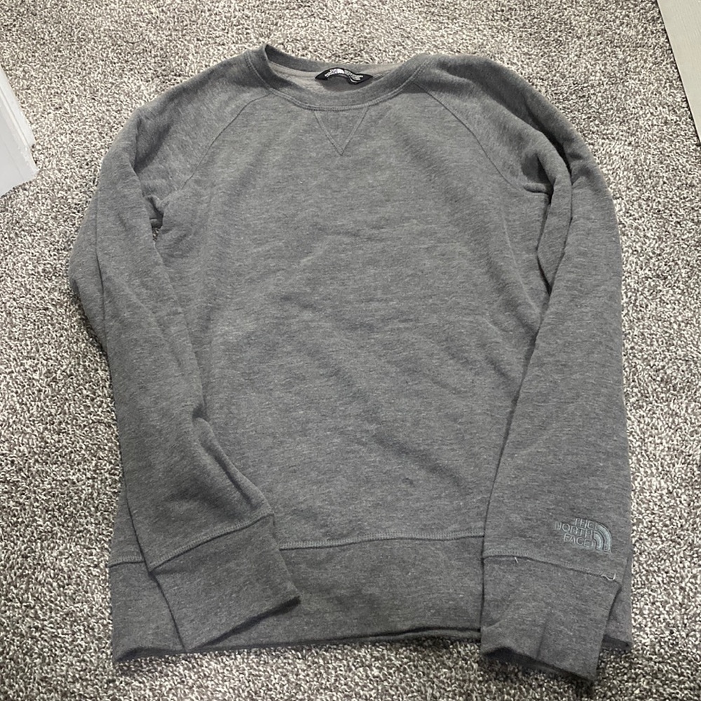 Women’s Small North Face Sweatshirt